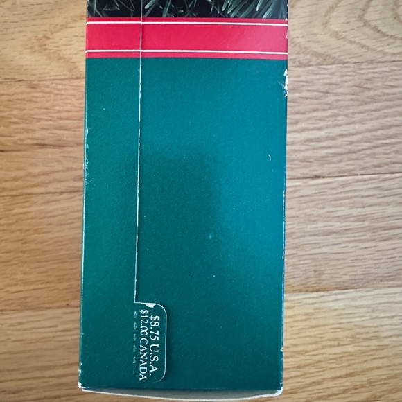 Hallmark 1992 Deck the Hogs with Boughs of Holly Ornament - Picture 13 of 16